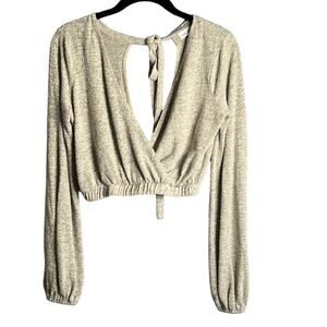 Fika the Brand Gray Wrap Cropped Long Sleeve Top Size Small
